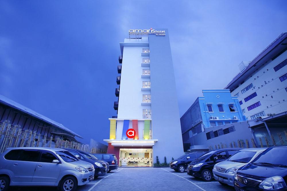 Amaris Hotel Pancoran Jakarta Exterior photo